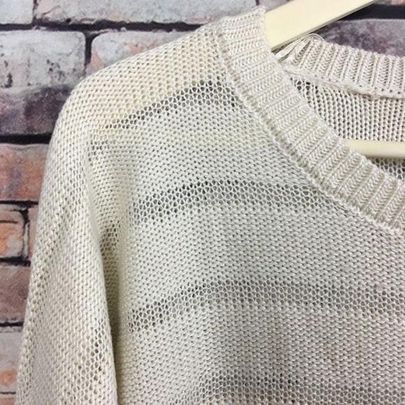 T/O (B1-13) Crop Sweater Scoop Neck - Picture 2 of 8
